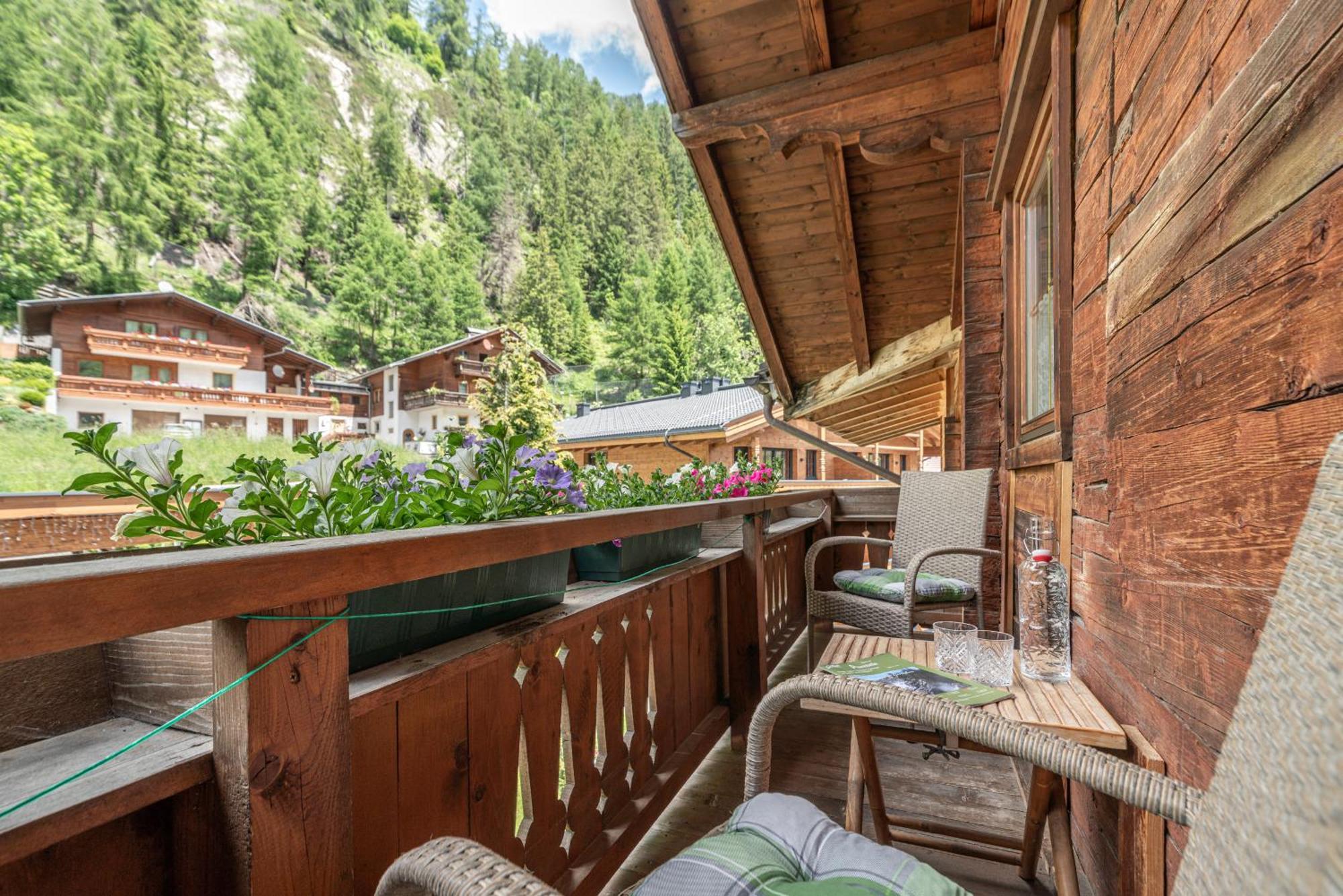 Der Ortnerhof - Hotel & Reiterhof Pragraten Room photo